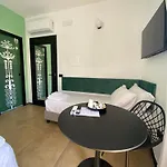 Casa Effe Pensión 3*